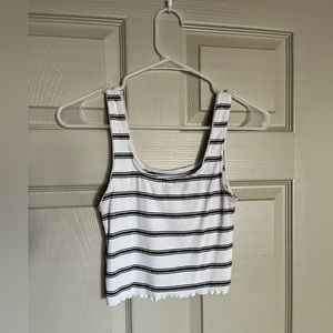 Tilly’s Black & White Cropped Tank Size Medium